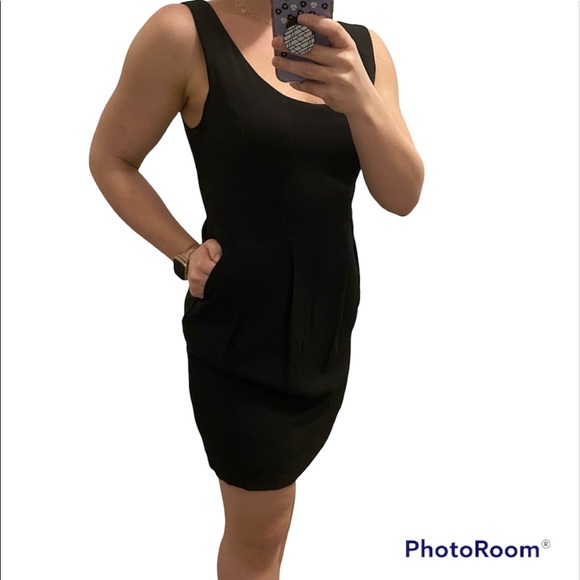 Black dress with POCKETS - Picture 1 of 9